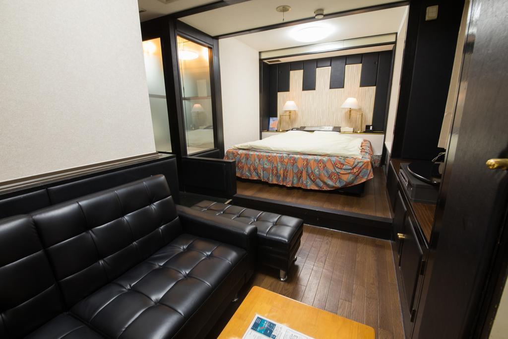 Hotel Candy Hall (Adults Only) Ōsaka Extérieur photo