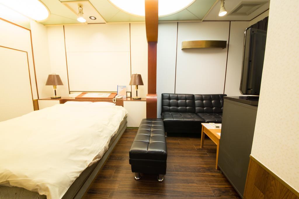Hotel Candy Hall (Adults Only) Ōsaka Extérieur photo