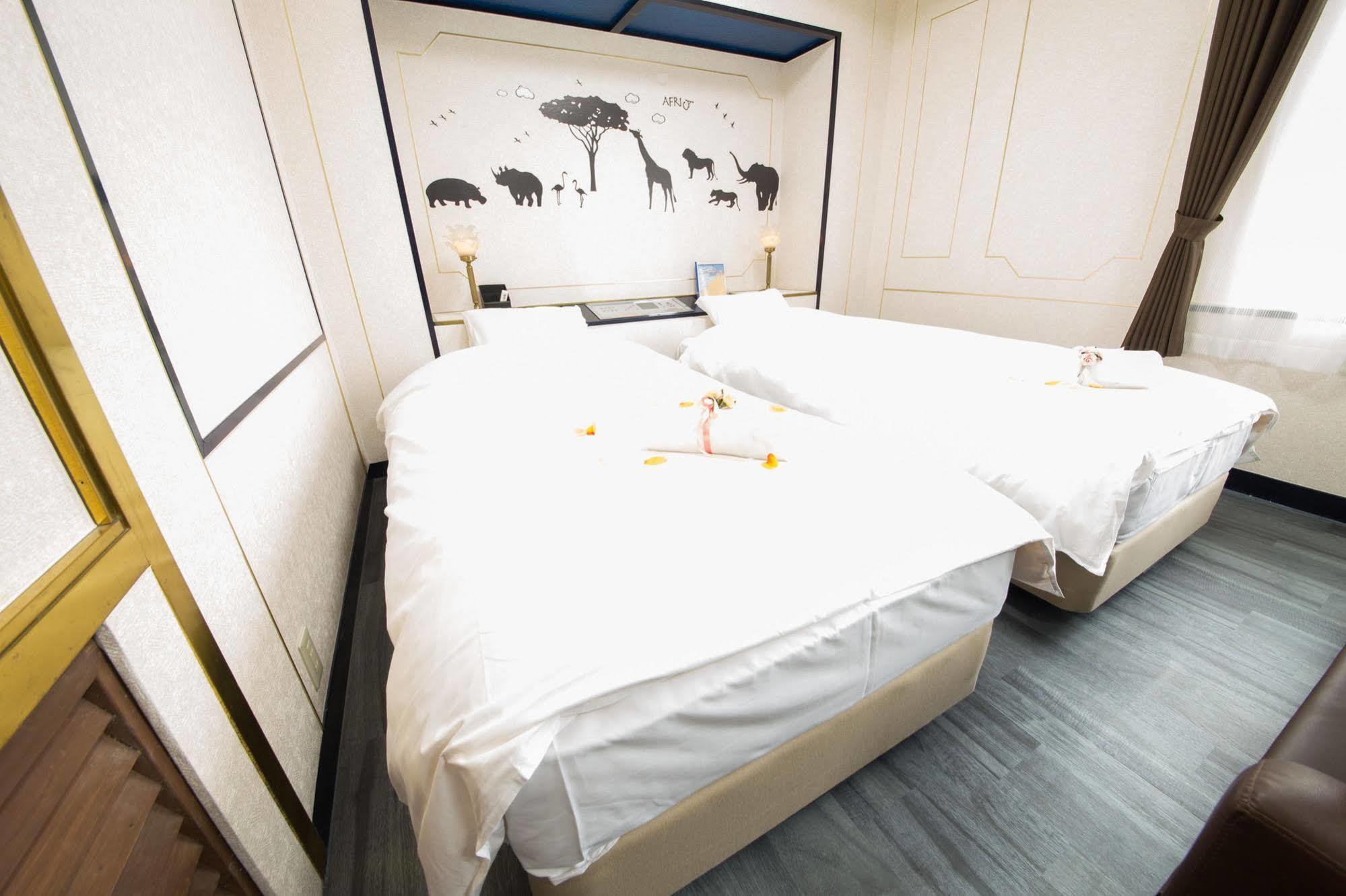 Hotel Candy Hall (Adults Only) Ōsaka Extérieur photo
