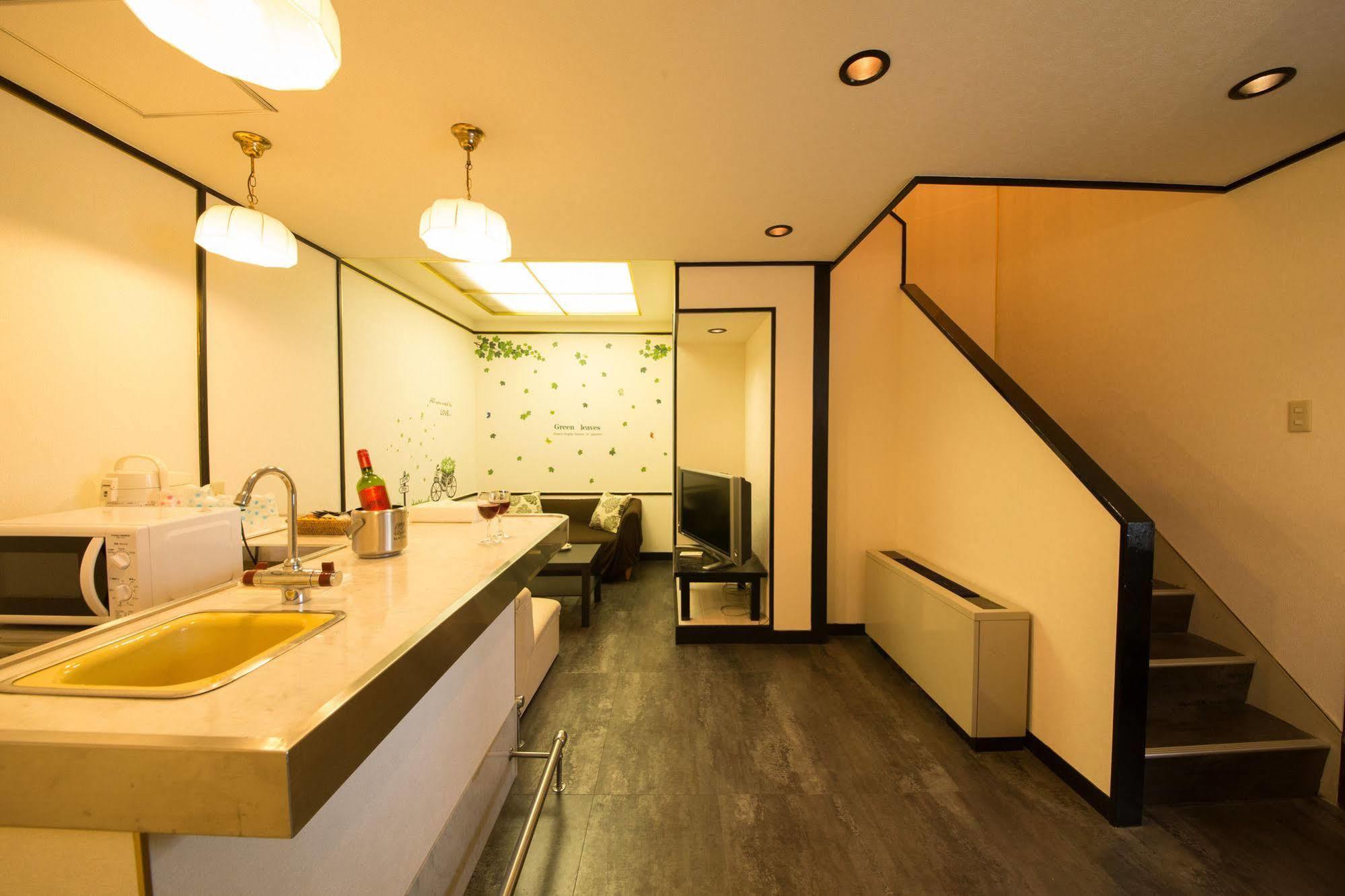 Hotel Candy Hall (Adults Only) Ōsaka Extérieur photo